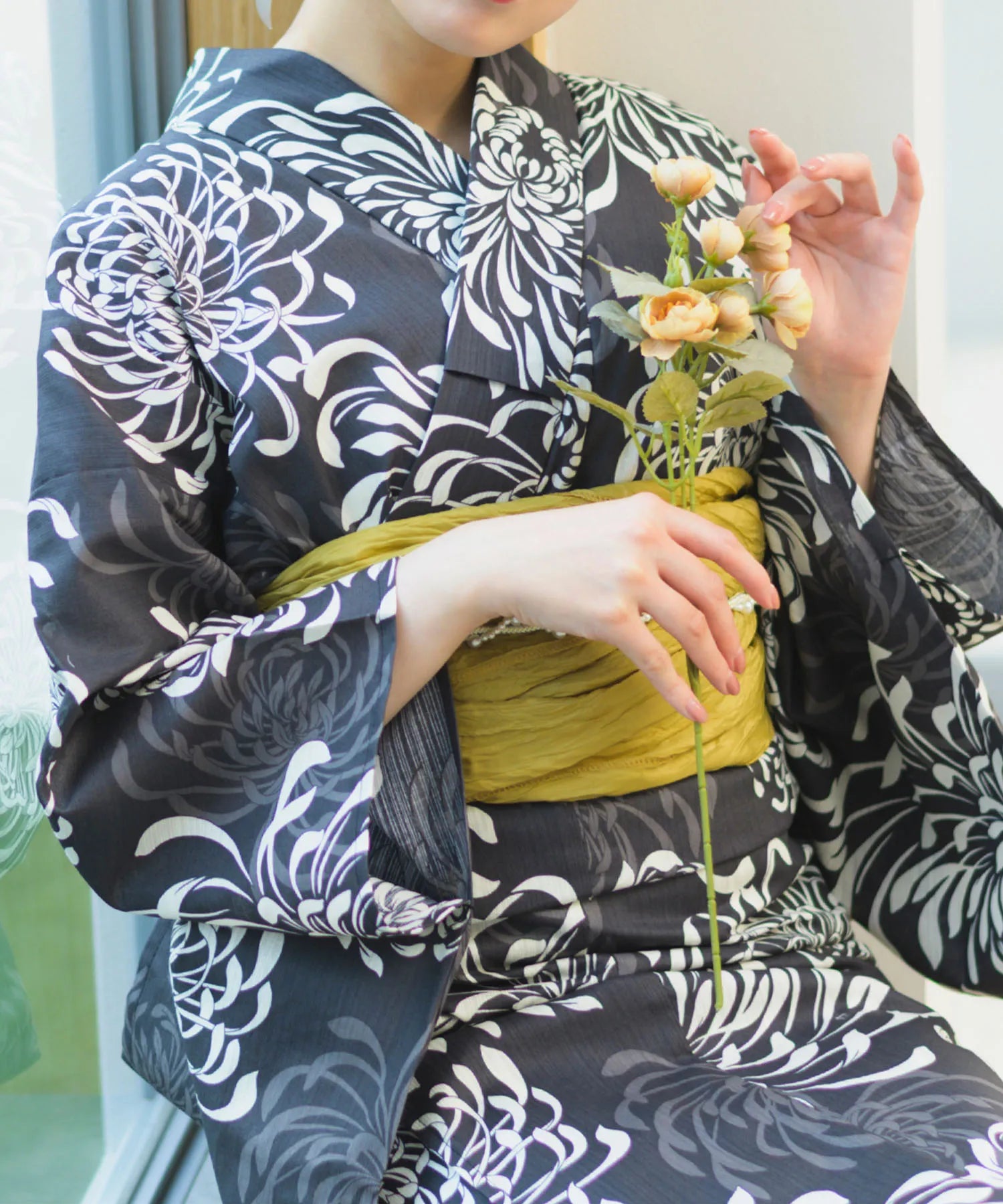 夏宵浴衣 月影の菊詩 4点セット(浴衣・兵児帯・腰紐×2)