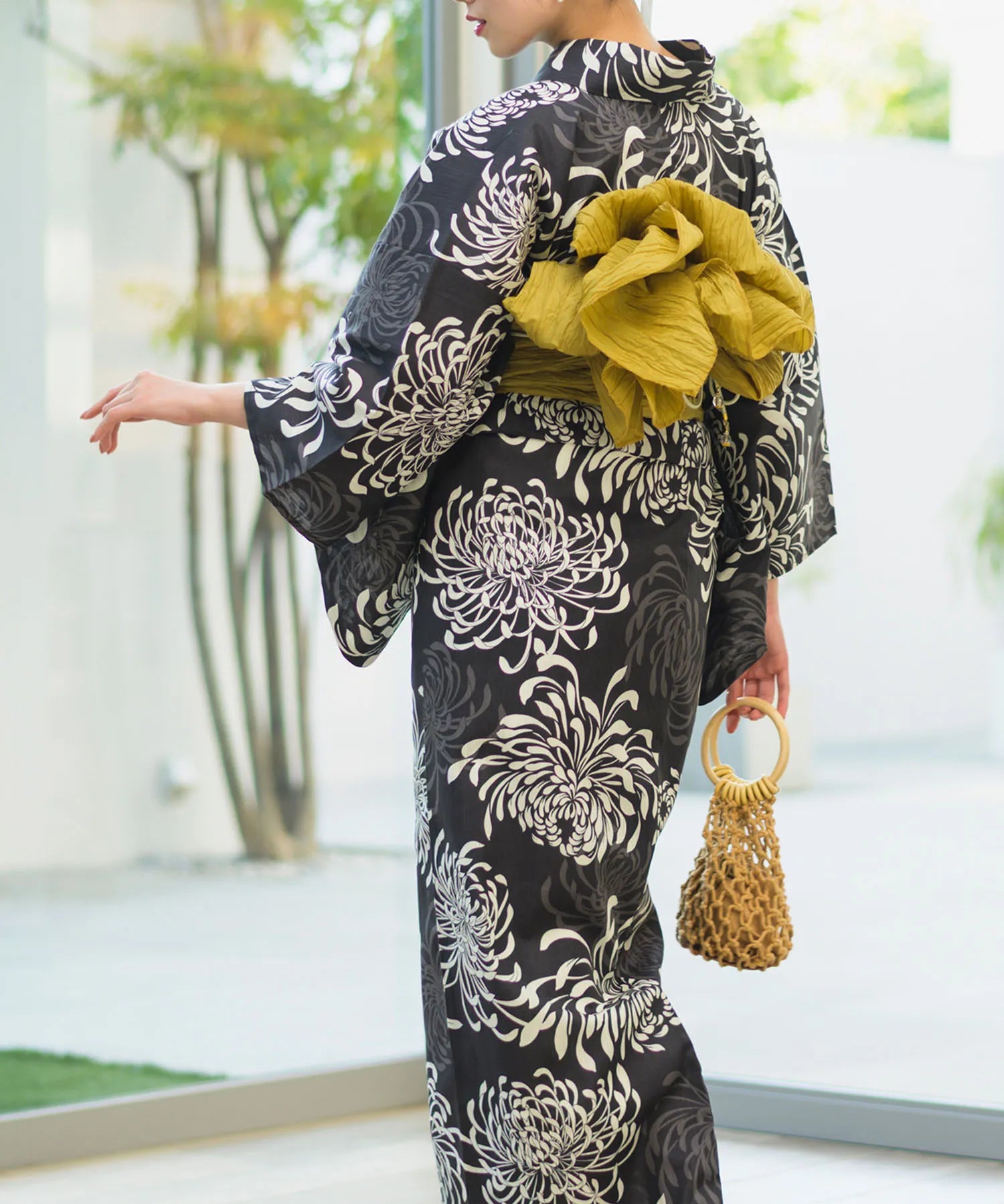 夏宵浴衣 月影の菊詩 4点セット(浴衣・兵児帯・腰紐×2)