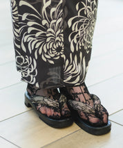 夏宵浴衣 月影の菊詩 下駄付き5点セット(浴衣・兵児帯・腰紐×2・下駄)