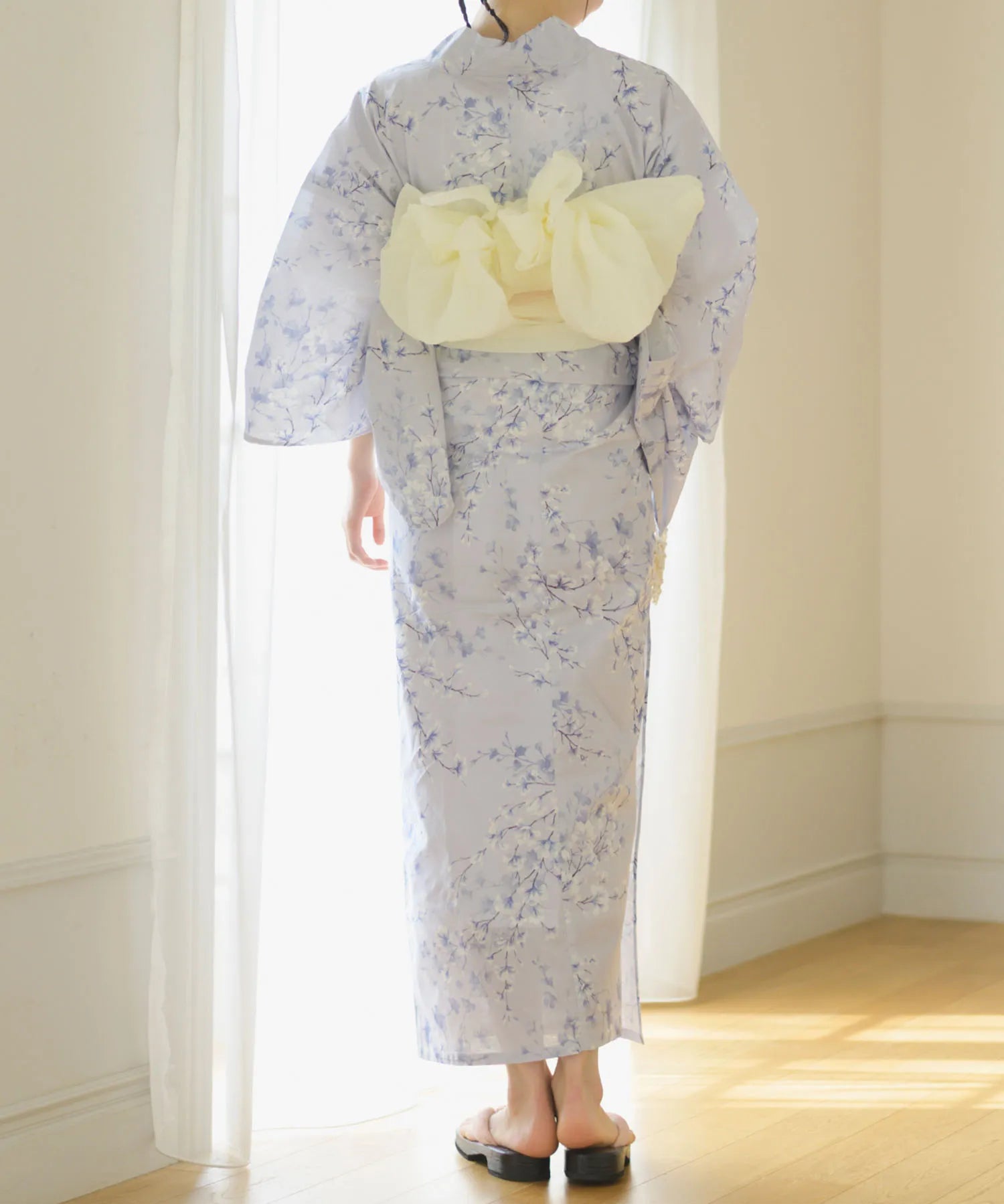夏花浴衣 木蓮雲隠れ 下駄付き5点セット(浴衣・兵児帯・腰紐×2・下駄)