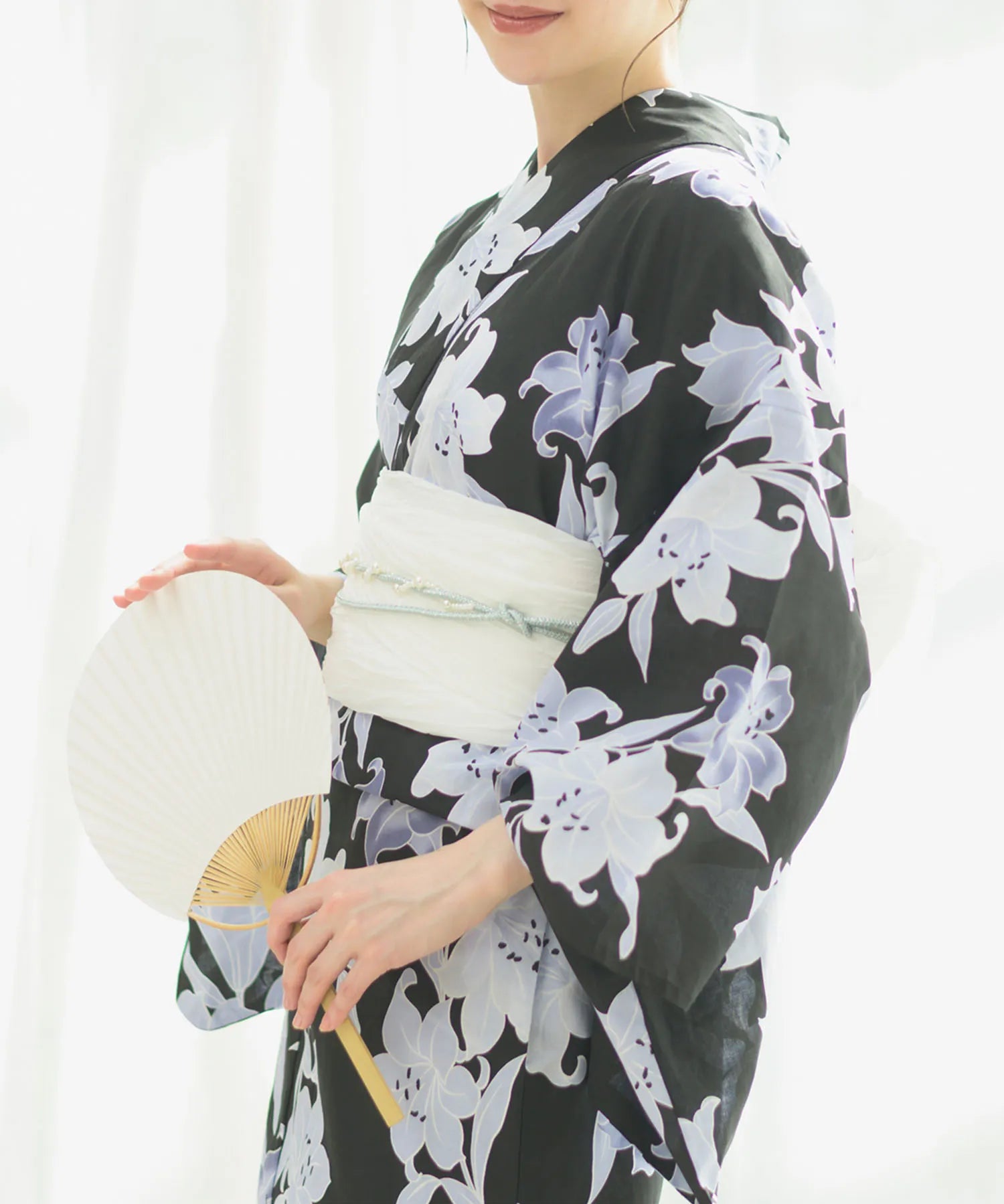 夏花浴衣 月下の百合調べ 4点セット(浴衣・兵児帯・腰紐×2)