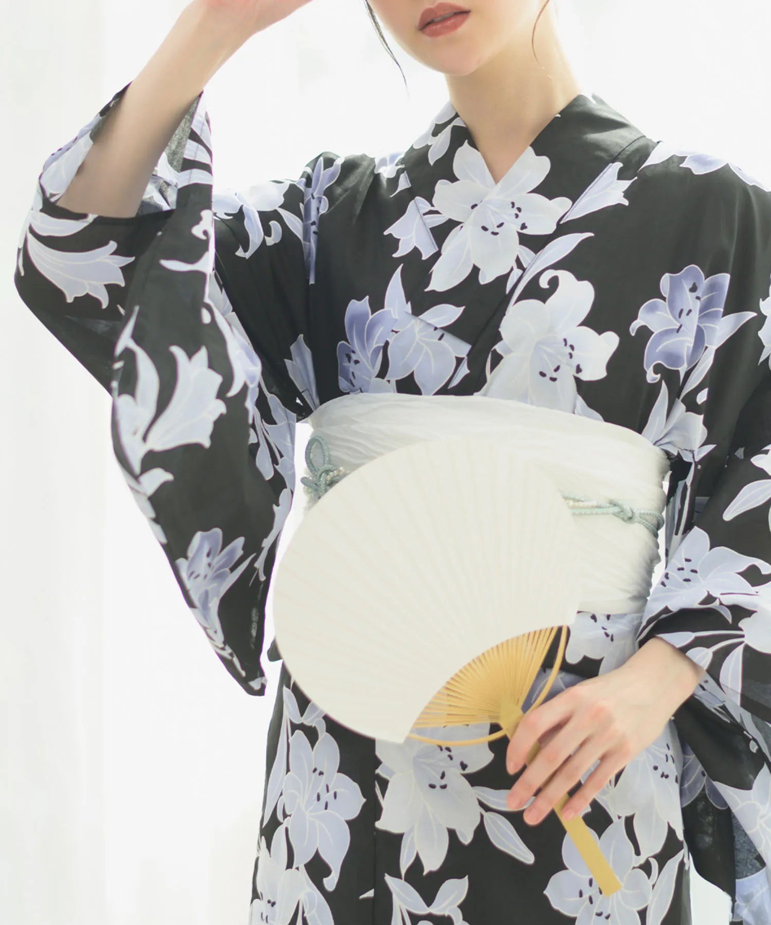 夏花浴衣 月下の百合調べ 4点セット(浴衣・兵児帯・腰紐×2)