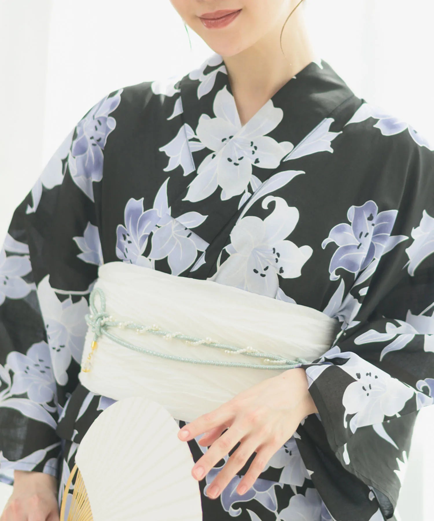 夏花浴衣 月下の百合調べ 4点セット(浴衣・兵児帯・腰紐×2)