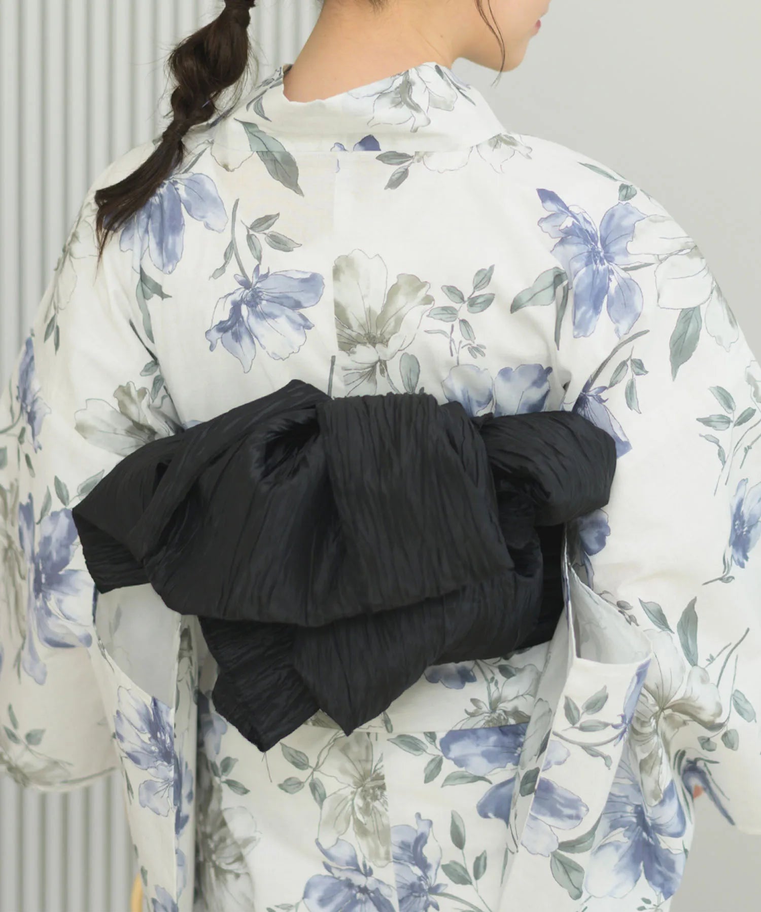 夏花浴衣 淡花映し 下駄付き5点セット(浴衣・兵児帯・腰紐×2・下駄)