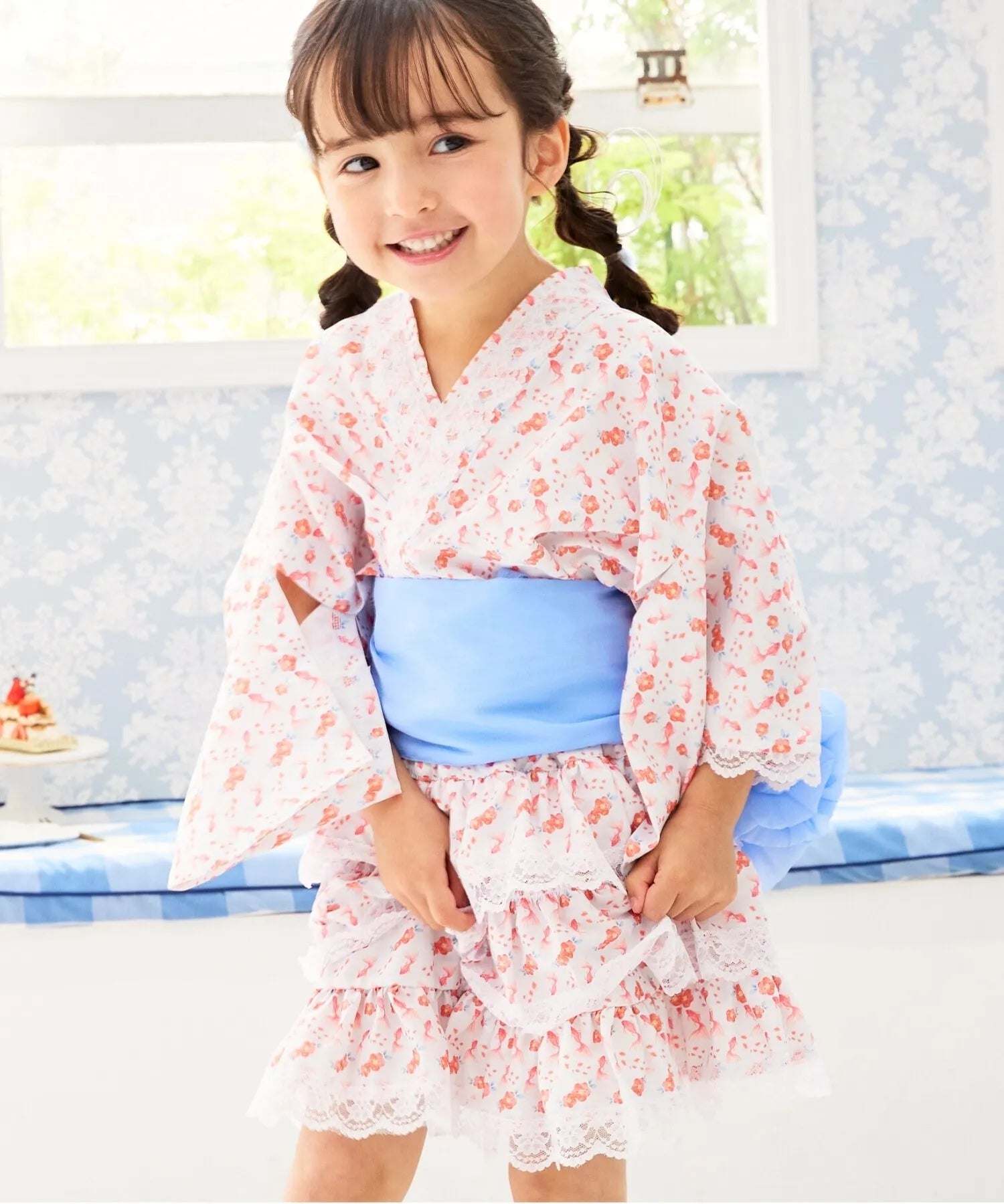 yu40005_06.webp