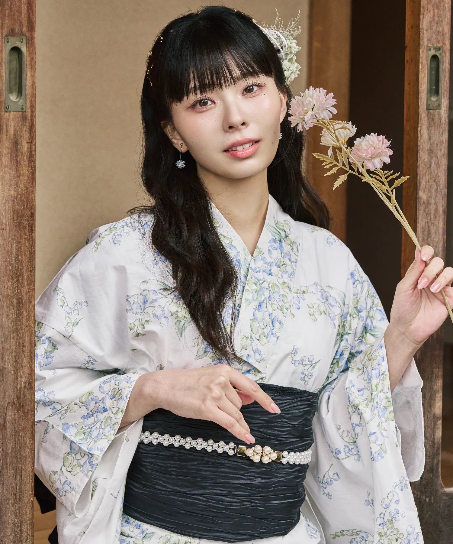 yu70023_01.webp
