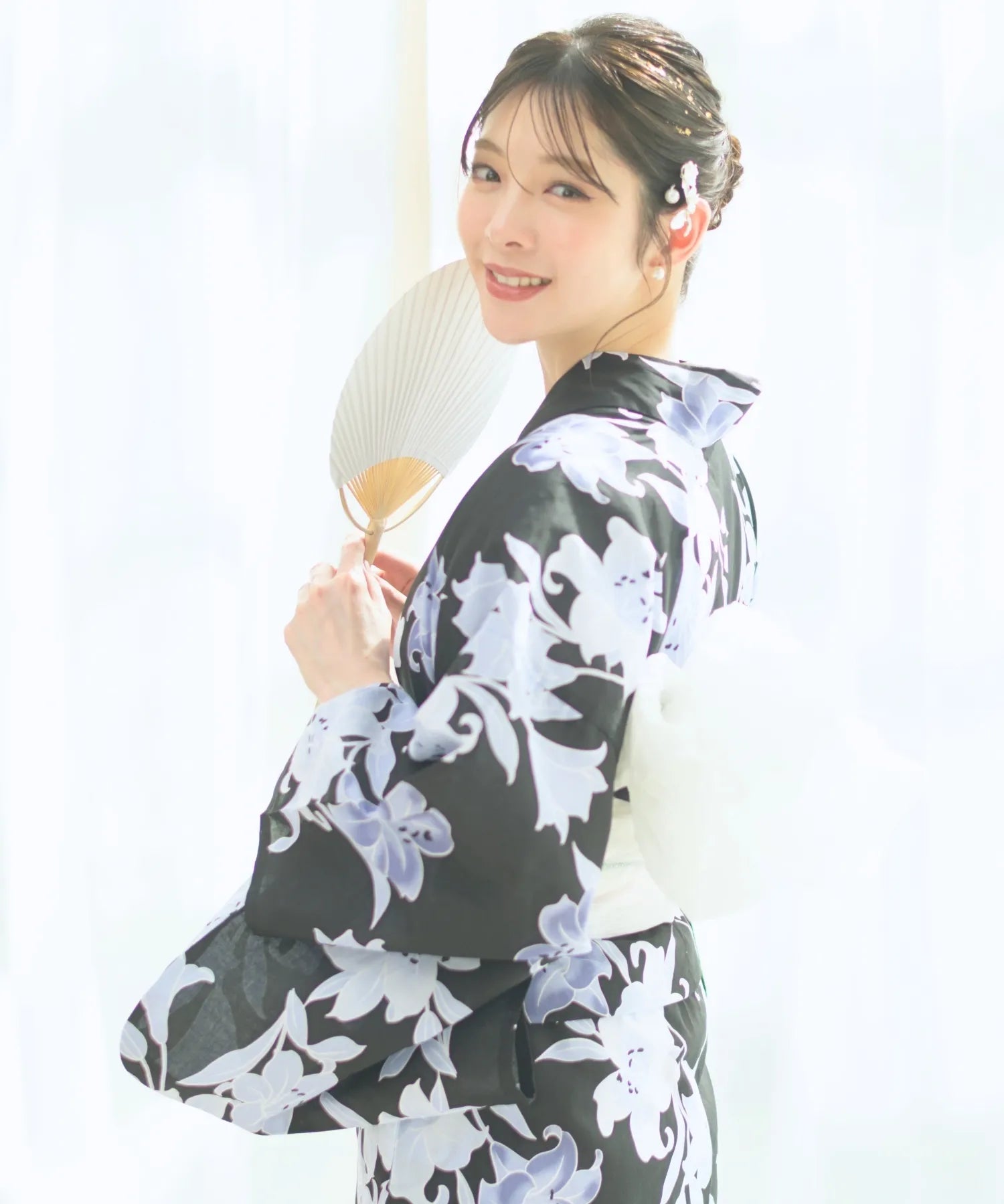 夏花浴衣 月下の百合調べ 4点セット(浴衣・兵児帯・腰紐×2)