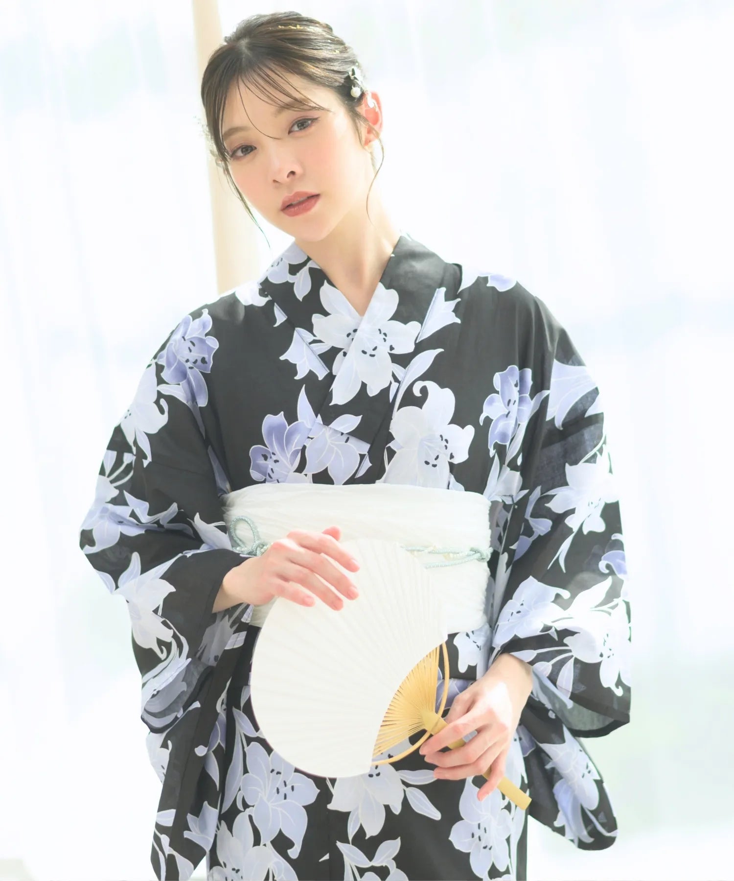 夏花浴衣 月下の百合調べ 4点セット(浴衣・兵児帯・腰紐×2)