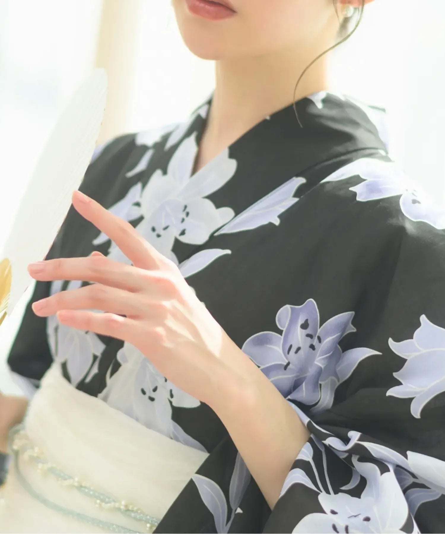 夏花浴衣 月下の百合調べ 4点セット(浴衣・兵児帯・腰紐×2)