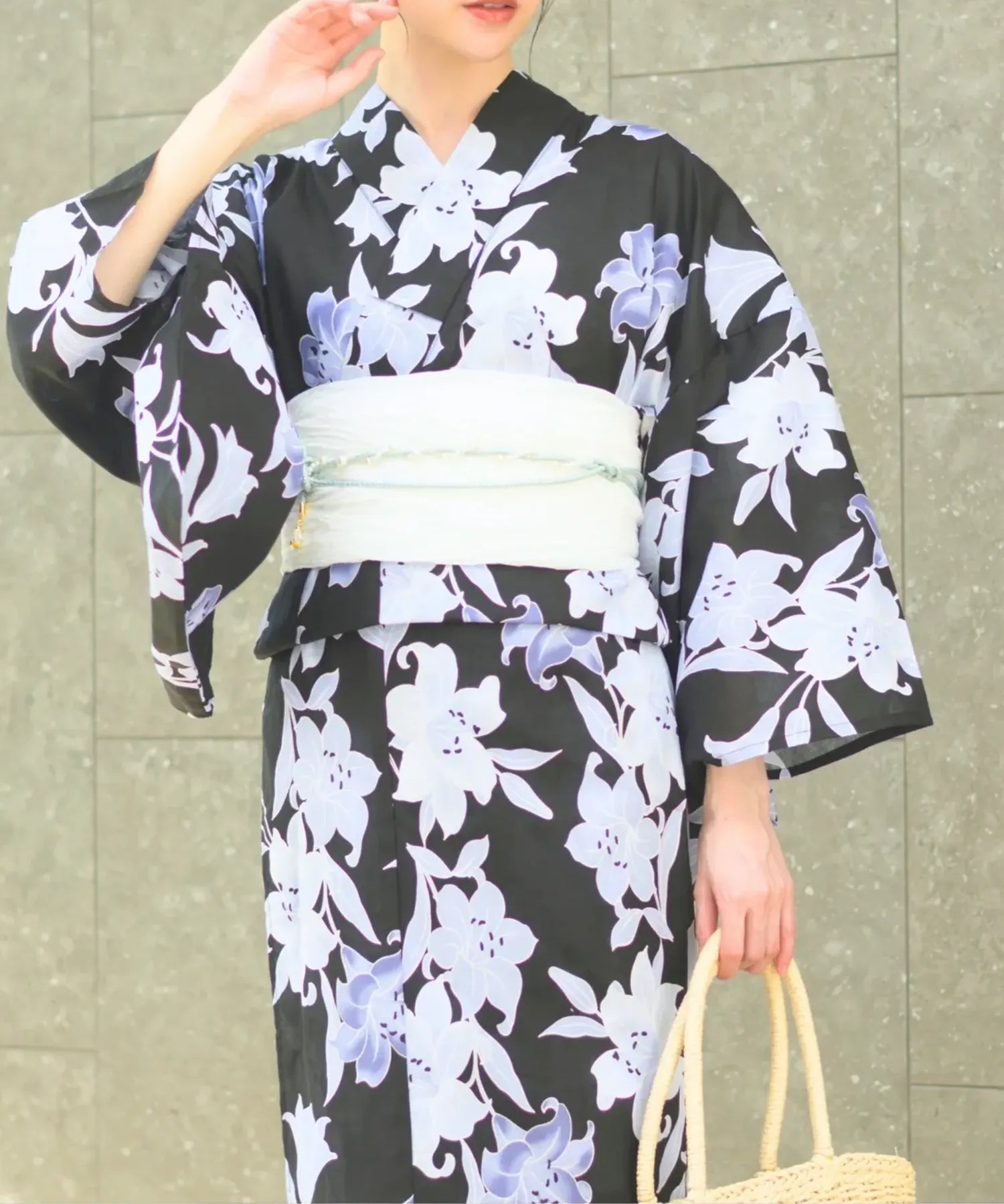 夏花浴衣 月下の百合調べ 4点セット(浴衣・兵児帯・腰紐×2)