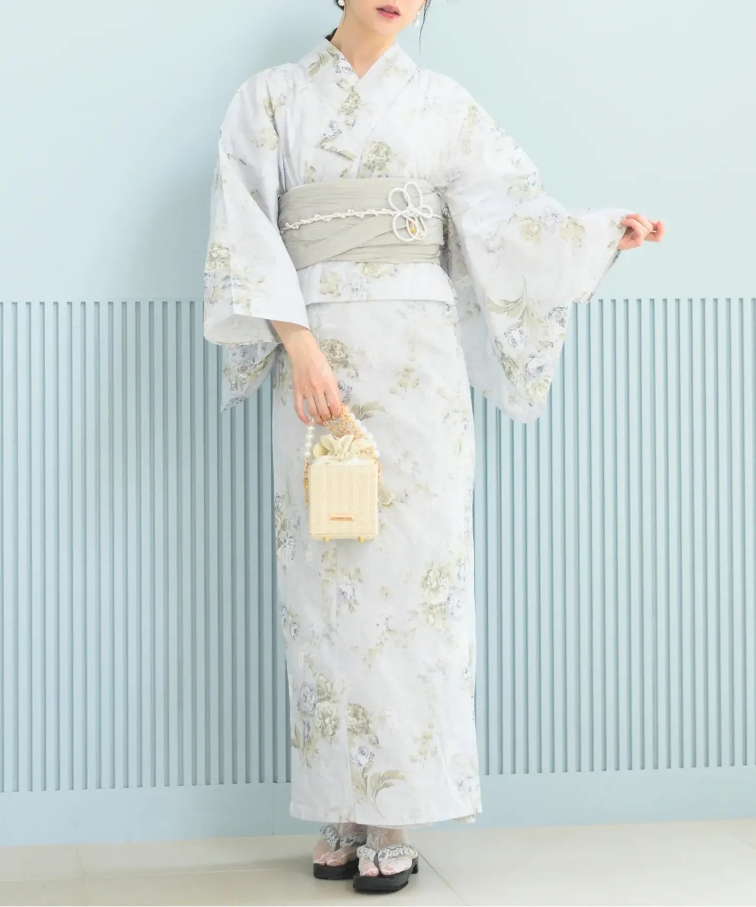 yu70035_26_2_00.webp