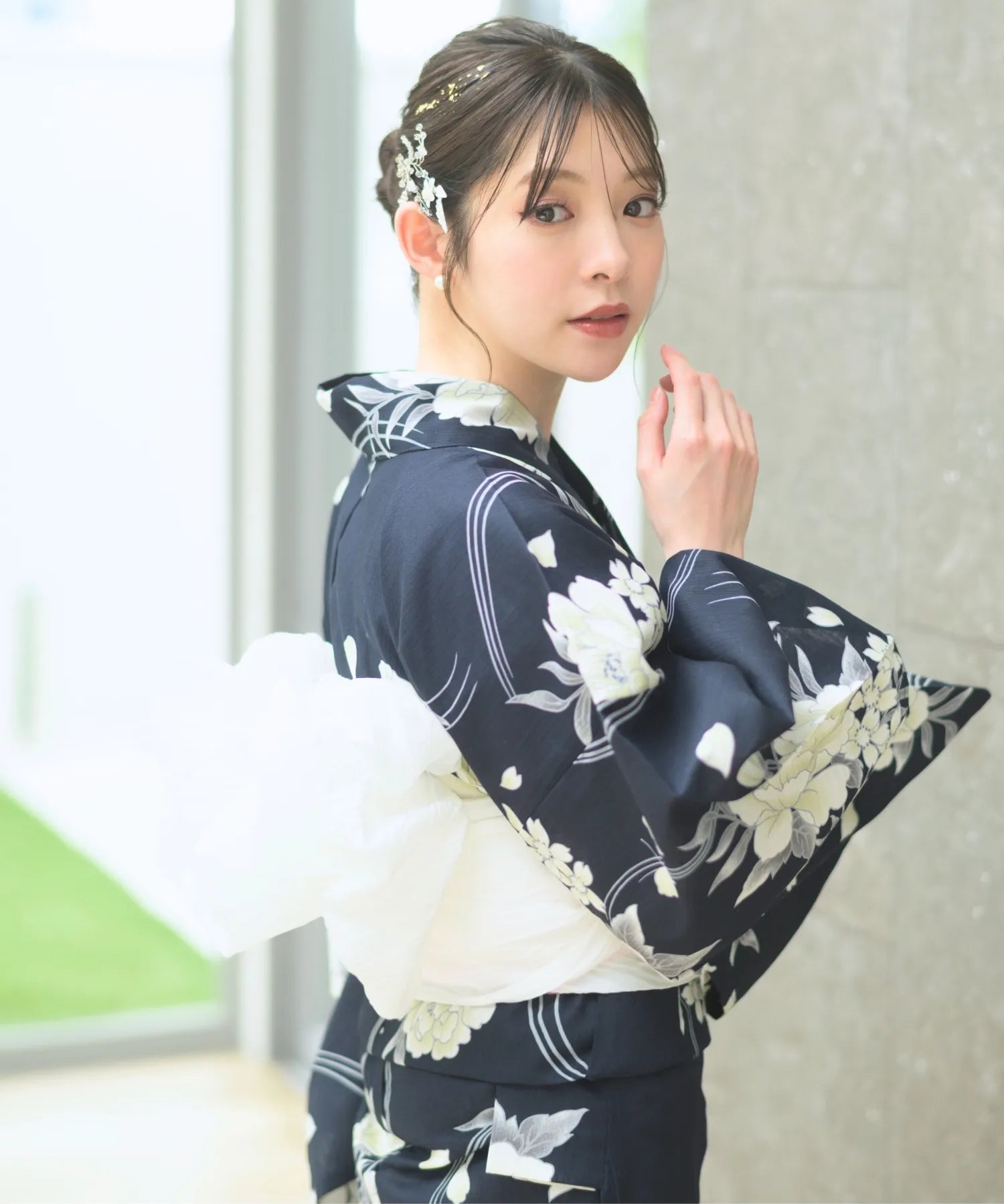 夏宵浴衣 ゆらめき牡丹 下駄付き5点セット(浴衣・兵児帯・腰紐×2・下駄)