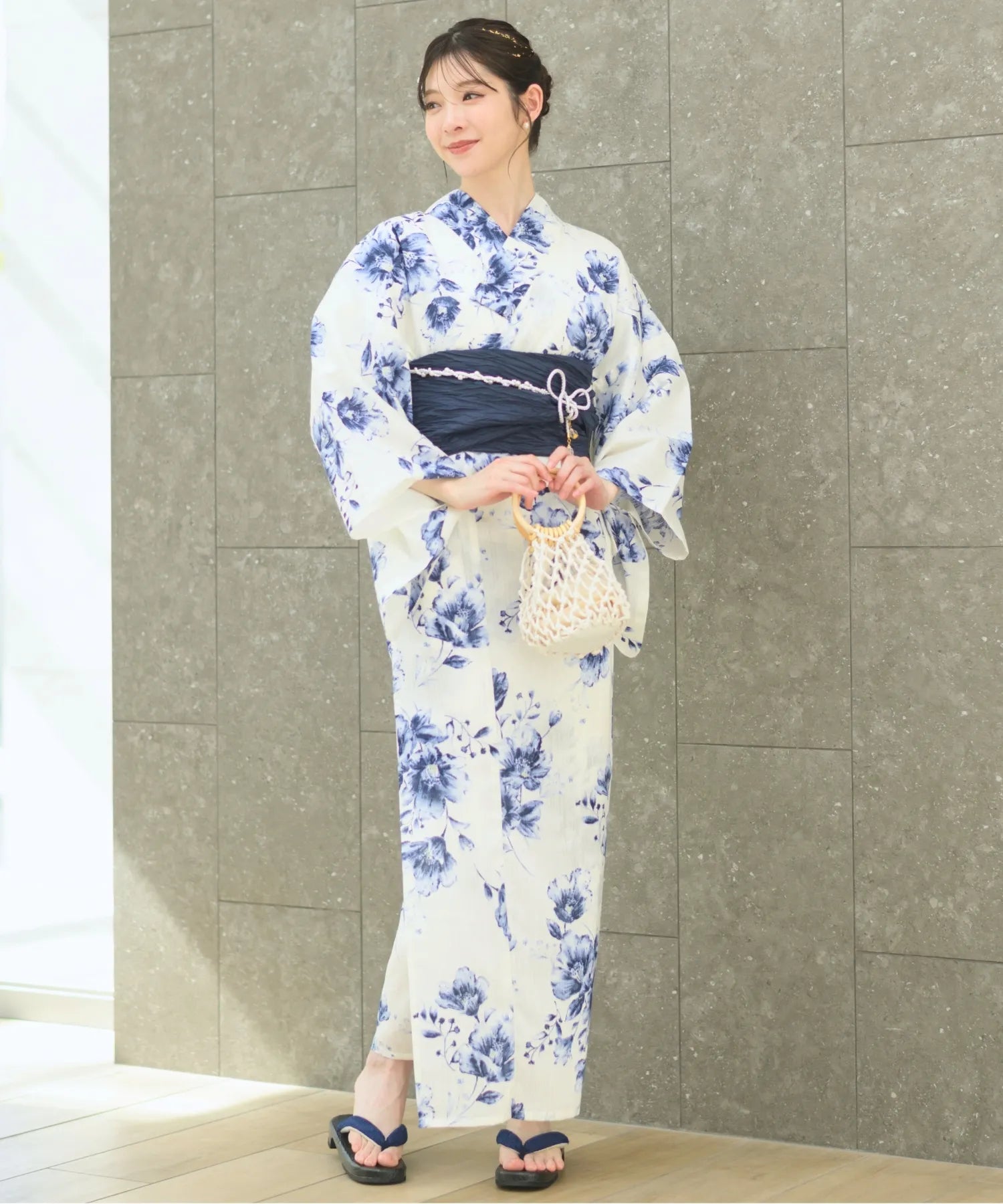 yu70042_01.webp