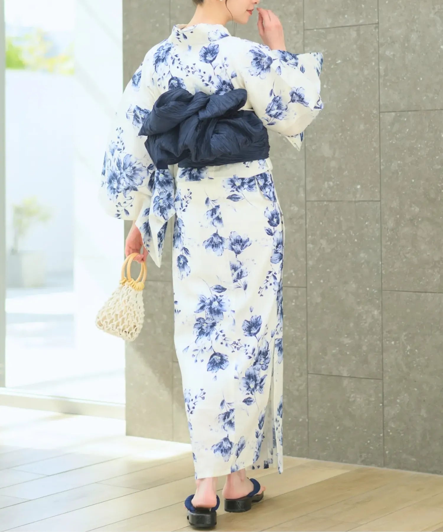 夏宵浴衣 艶麗深椿 下駄付き5点セット(浴衣・兵児帯・腰紐×2・下駄)