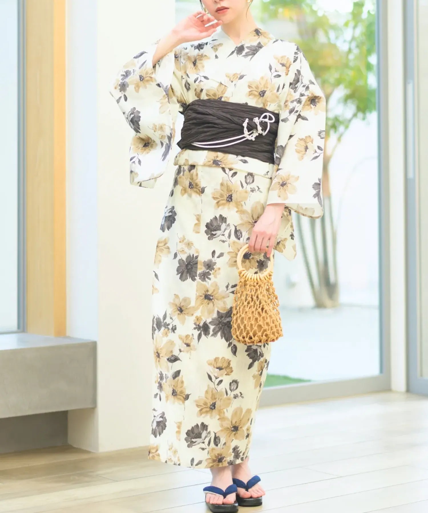 yu70045_26_2_00.webp