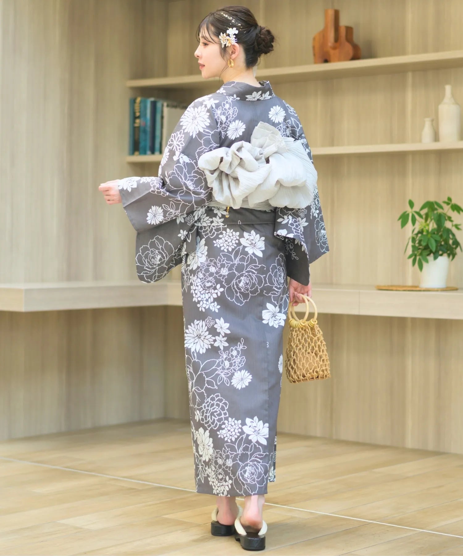 夏宵浴衣 菊芍優音 下駄付き5点セット(浴衣・兵児帯・腰紐×2・下駄)