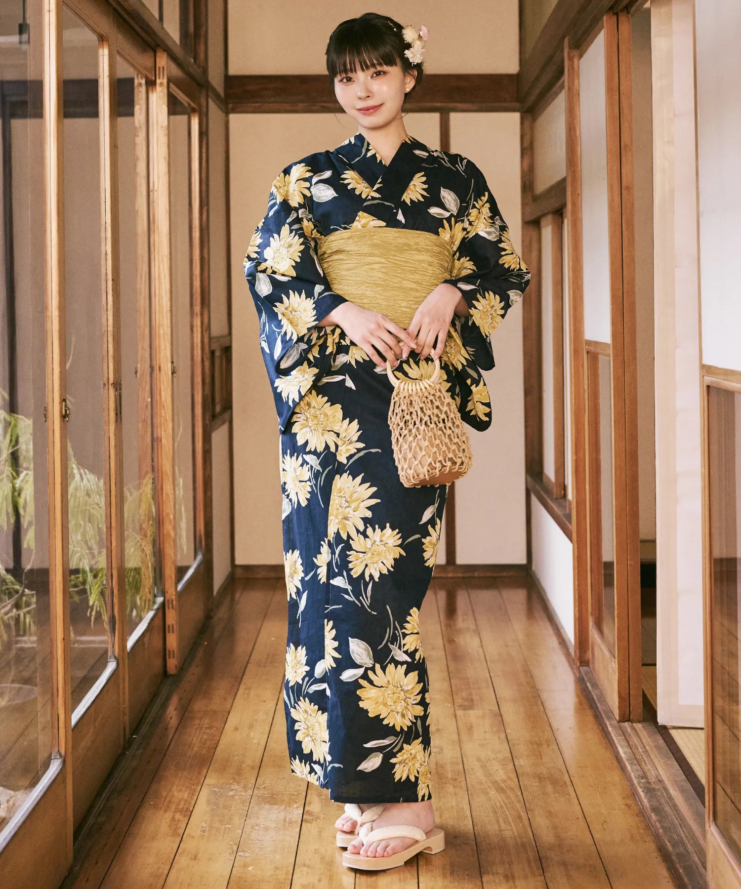 yu70052_01.webp