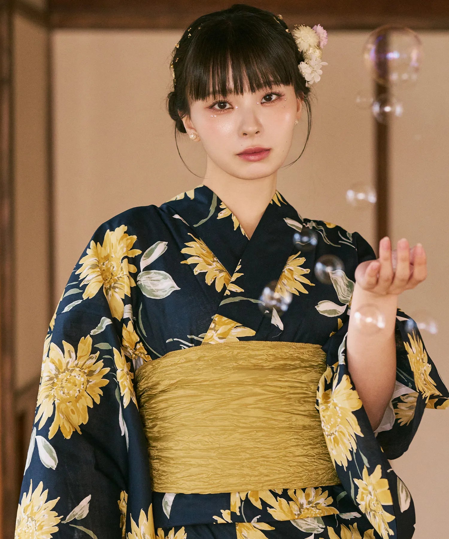川口ゆりな コラボ浴衣 紺青のひまわり調べ 下駄付き5点セット(浴衣・兵児帯・腰紐×2・下駄)