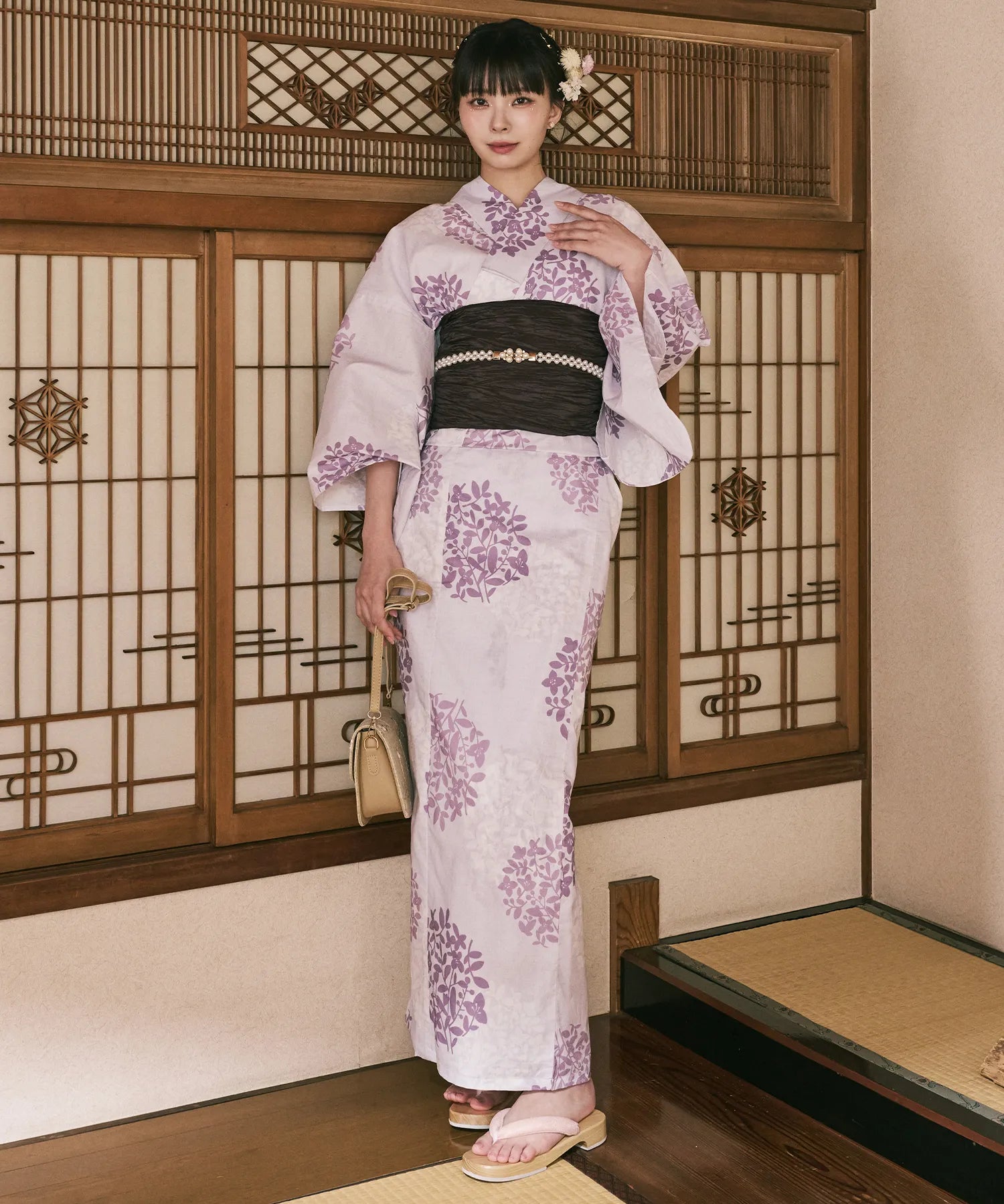 川口ゆりな コラボ浴衣 花風アンティーク 下駄付き5点セット(浴衣・兵児帯・腰紐×2・下駄)