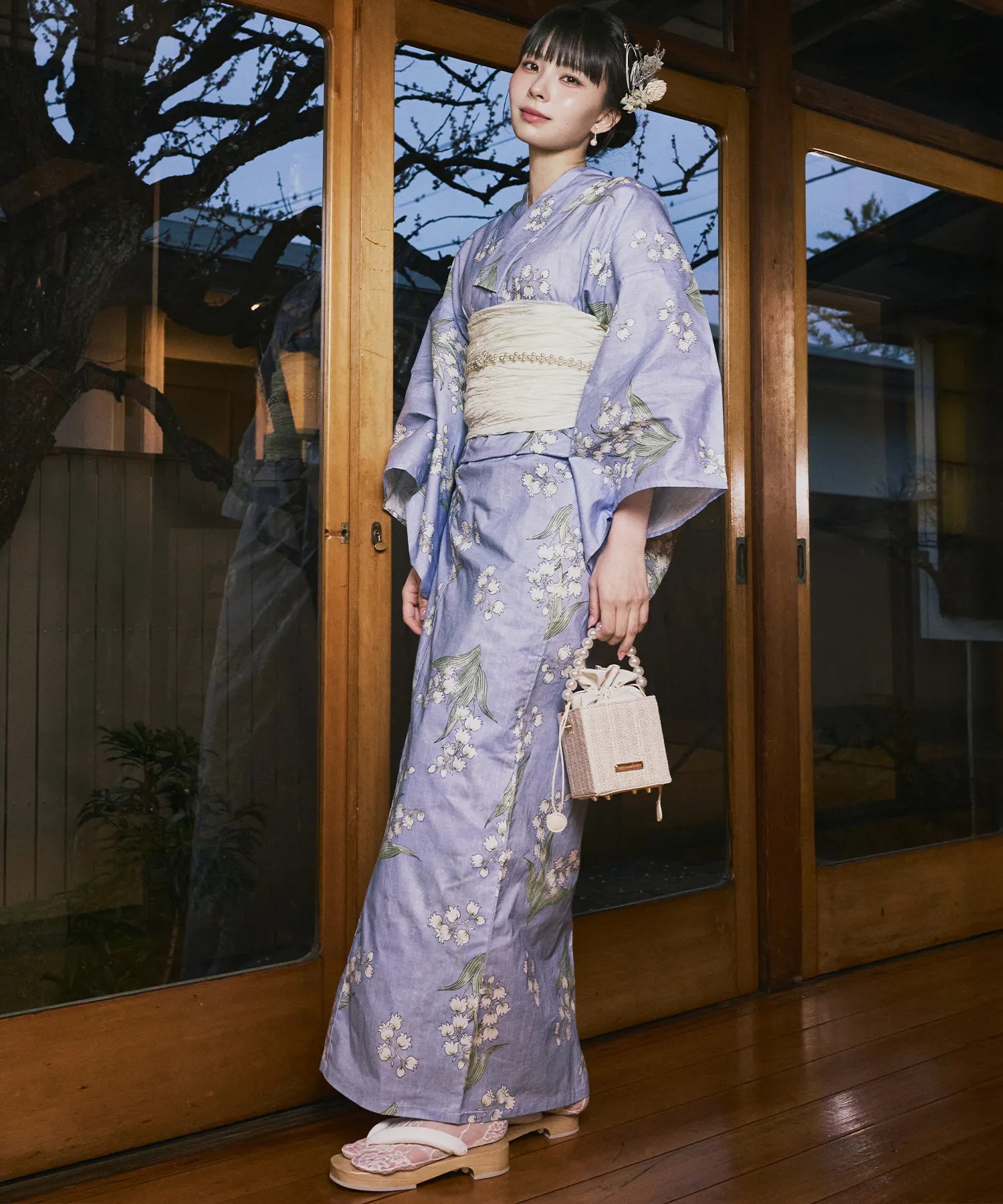 yu70054_03.webp