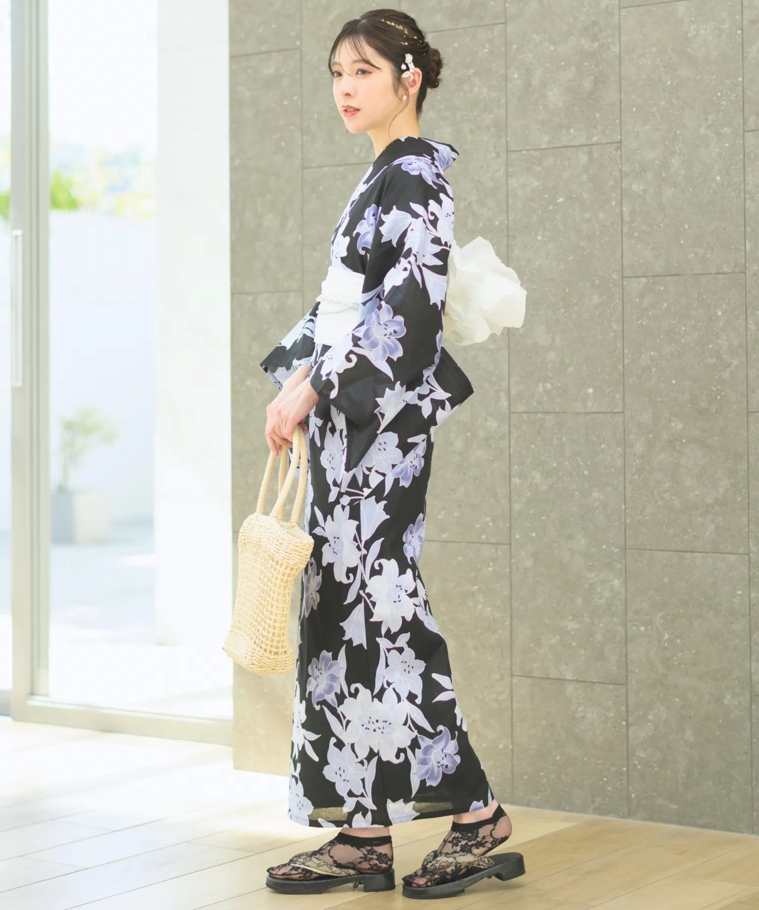夏花浴衣 月下の百合調べ 下駄付き5点セット(浴衣・兵児帯・腰紐×2・下駄)