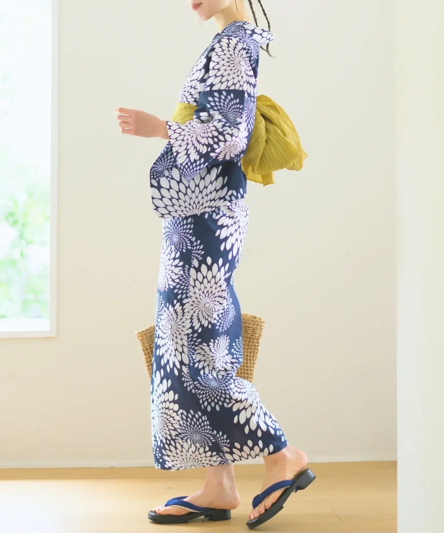 夏花浴衣 紺菊華 下駄付き5点セット(浴衣・兵児帯・腰紐×2・下駄)